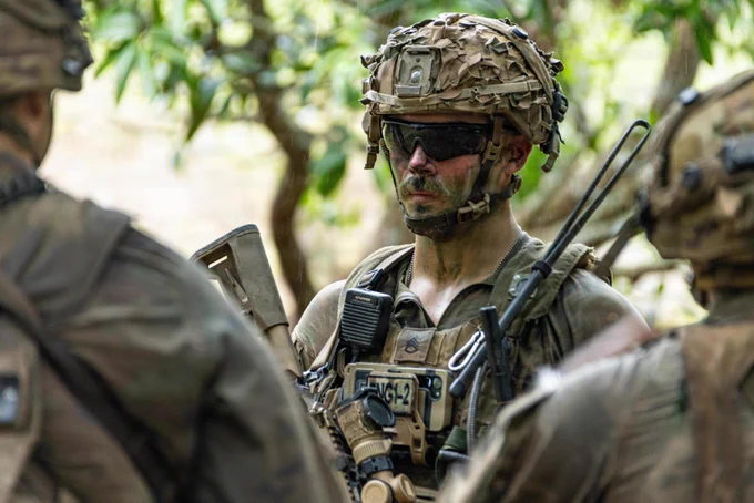 U.S. Army Staff Sgt. Shawn Boswell, left, a combat engineer assigned to 60th Combat Engineer Company-Infantry (CEC-I), 65th Division Engineer Battalion, 25th Infantry Division, briefs a patrol route during the Joint Pacific Multinational Readiness Center Exportable Exercise at Fort Magsaysay, Nueva Ecija, Philippines, May 19, 2026.