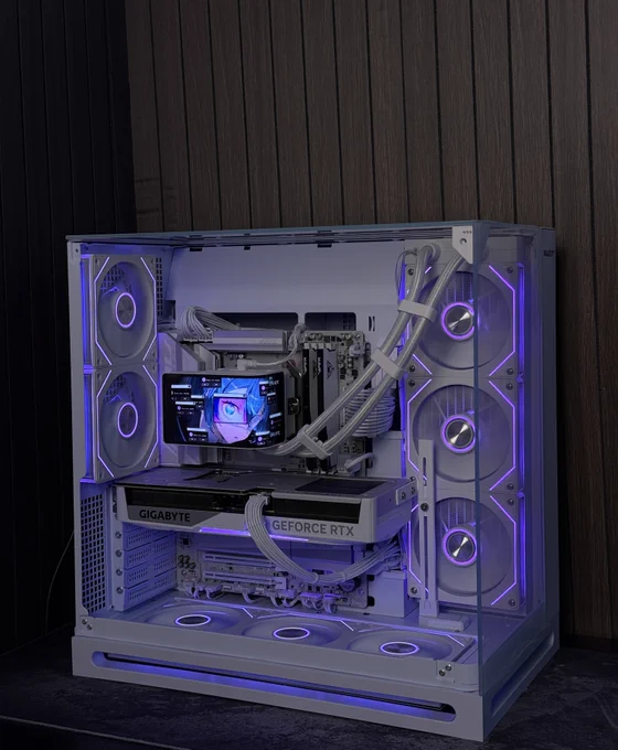 Ryzen 7 9850X3D
Gigabyte RTX 5070 TI 16GB Eagle 
Gigabyte B850 Aorus Elite 
Viper DDR5 32GB 6000mhz cl30
Lexar 2TB NM790 7400MB/s
Thermalright Wonder Vision 
Corsair RM850E 
Majesty Falcon X