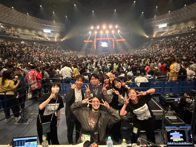 左から音楽監督 大澤さん、音楽監督 佐藤貴文さん、プロデューサー 中内さん、演出 DAIZIRO、コレオグラファー あおかさん、コレオグラファー 宮崎さん、コレオグラファー 能登さん