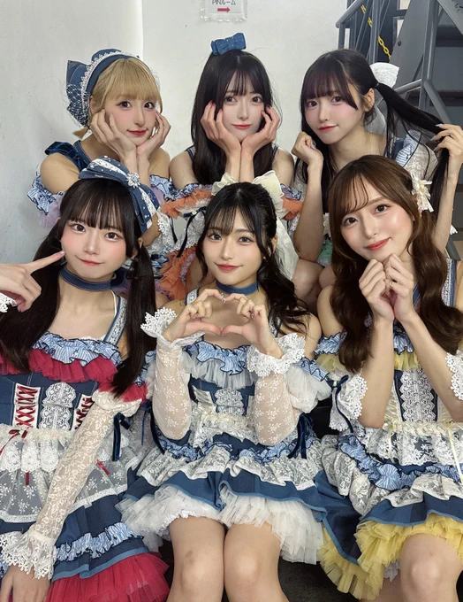 6/7 「Motto Party」

🎵Dreaming of summer days
🎵きみだけに

MC  

🎵ジャパニーズフォーシーズン
🎵Cherish
🎵太陽