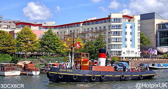 Bristol city Waterfront - 3DCX6CR