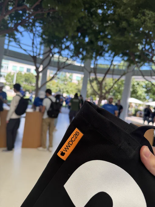 Photo of the WWDC tote bag picked up with a bokeh effect.