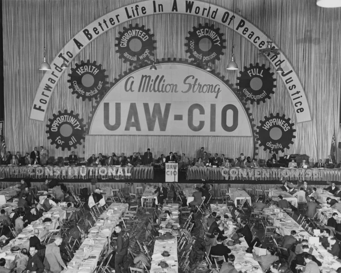 View of the UAW's 13th Constitutional Convention stage in Cleveland, Ohio. March 1951.

📸 Walter P. Reuther Library