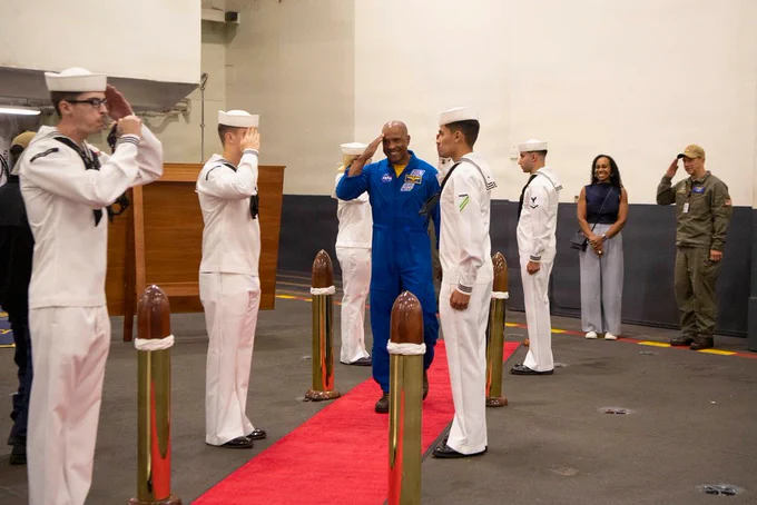 NASA astronaut and U.S. Navy Capt. Victor J. Glover, of California, is piped aboard Nimitz-class aircraft carrier USS Carl Vinson (CVN 70), June 4, 2026. Glover was the pilot on NASA’s Artemis II mission, which sent four astronauts on a flight around the moon in the Orion space craft, marking the first time humans journeyed to deep space in more than 50 years. Carl Vinson is undergoing scheduled maintenance in its homeport of San Diego while remaining a combat-ready force dedicated to protecting and defending the United States. (U.S. Navy photo by Mass Communication Specialist Seaman Leeann Bolls).
Date Taken: 	06.04.2026
Date Posted: 	06.06.2026 03:56
Photo ID: 	9729063
