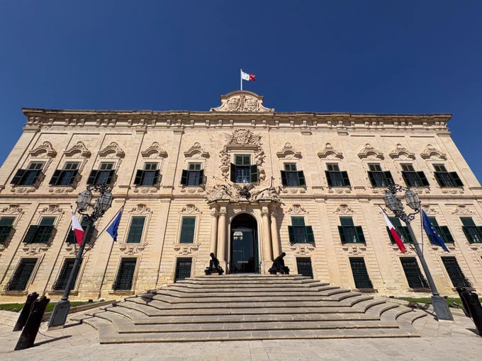 Auberge de Castille  in Valletta, Malta
マルタのバレッタにあるカスティーリャ騎士館
