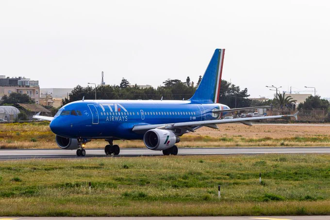 Cover image illustrating: ITA Airways facing fleet disruptions from Pratt & Whitney engine manufacturing defects affecting A320neo aircraft globally.