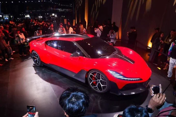 Dreame Nebula Next 01 Jet Edition rocket-powered electric hypercar