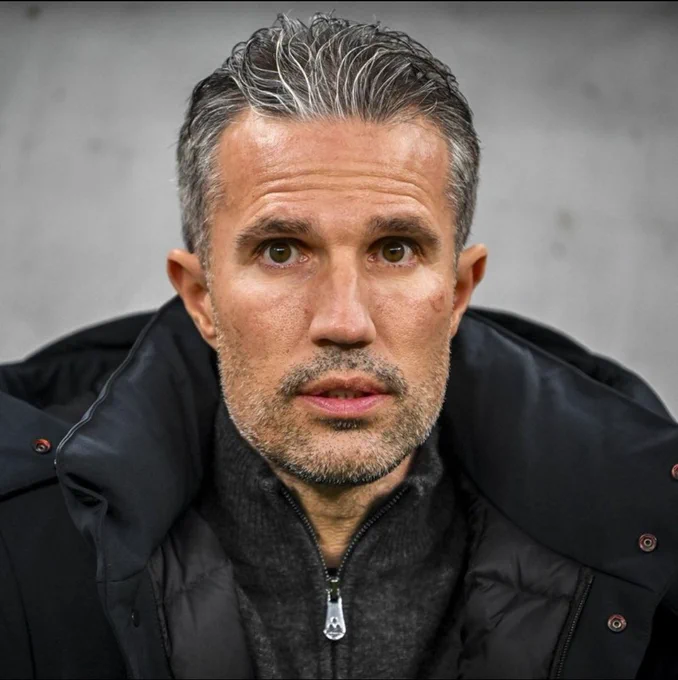 Var Persie and Feinhood part ways