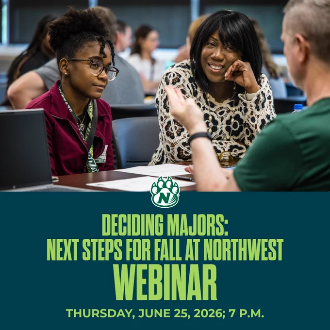 Deciding Majors: Next Steps for Fall at Northwest Webinar, Thursday, June 25 at 7 p.m. A student and her mom meet with an advisor at SOAR.