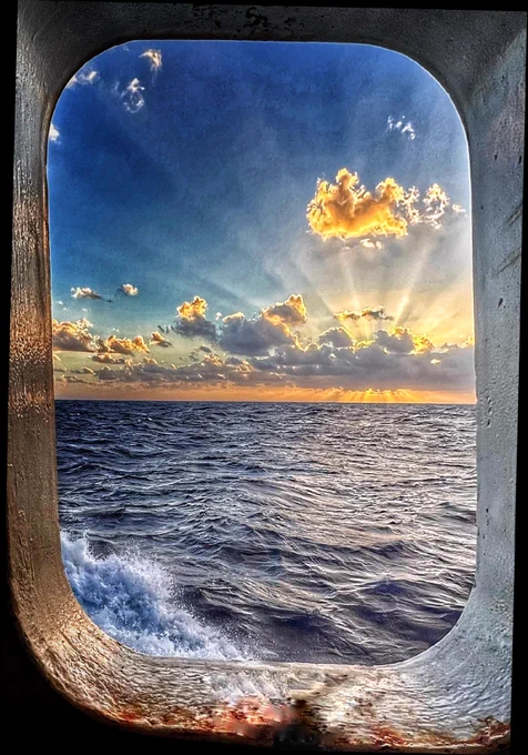 Sunrise from the galley of the R/V Marcus G. Langseth off the coast of the Carolinas heading south to Puerto Rico. Credit: Christina DeLorenzi
