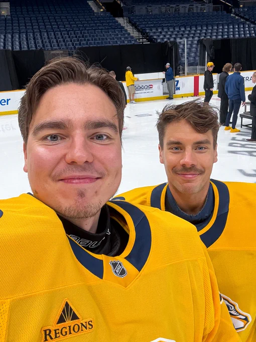 Selfie of Justus Annunen and Juuse Saros