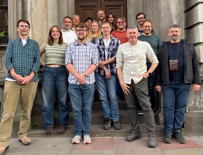 Members of the Deep Time Cognition grant team outside the Royal Society of Edinburgh. From left: Ryan Ridgely, Milly Mead, Mathias Osvath, Helena Osvath, Fraser Weston, George Poon, Kristina Kverková, Simon Grendeus, Thibault Boehly, Lona Lalić, Adam Manning, Larry Witmer, Thomas Rejsenhus Jensen, Steve Brusatte, Pavel Němec.