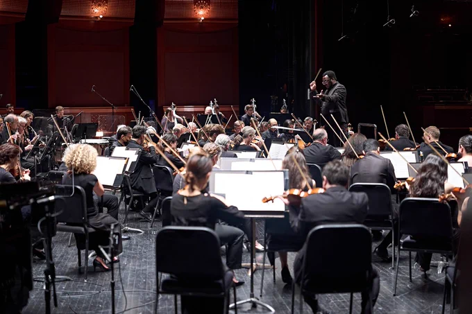 Colton Conducting Fellow Gregory D. McDaniel conducting New Jersey Symphony musicians.