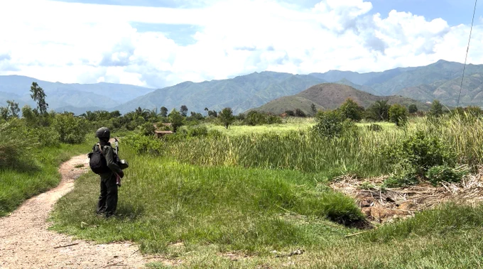 A M23 soldier in Lubarika (RN5), South Kivu, in late December 2026, Photo by Teddy Mazina