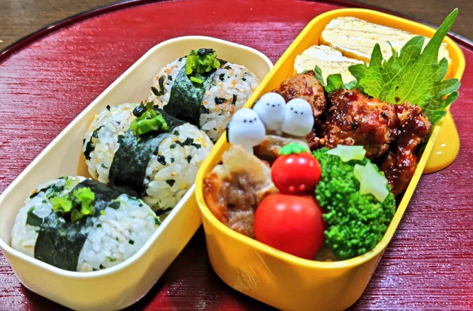 3色俵おにぎり
だし巻きたまご
ハンバーグ
焼売揚げ焼き
🥦🍅