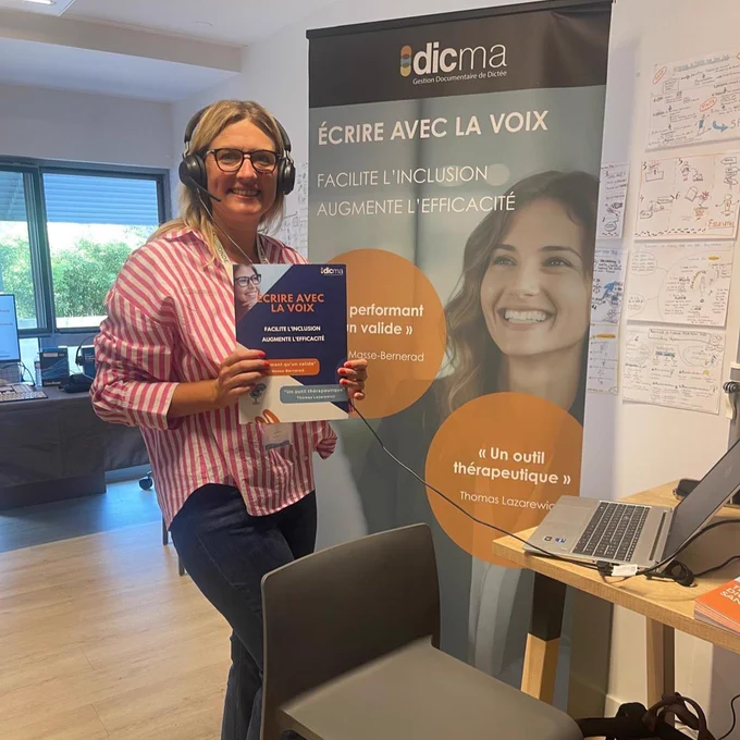 Claire Plant, représentante de Dicma au Salon Inclusiv' Pro organisé par Cap Emploi Girond et France Travail