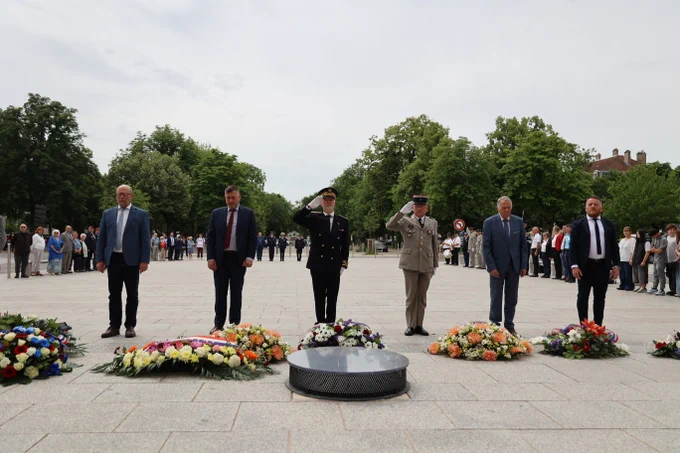 Cérémonie commémorative à l'occasion de la journée nationale d’hommage aux morts pour la France en Indochine.