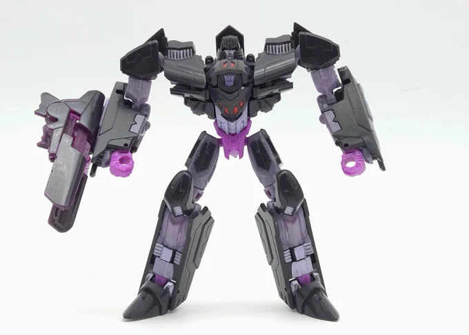 Transformers Generations Thrilling 30 Deluxe Class Megatron. 