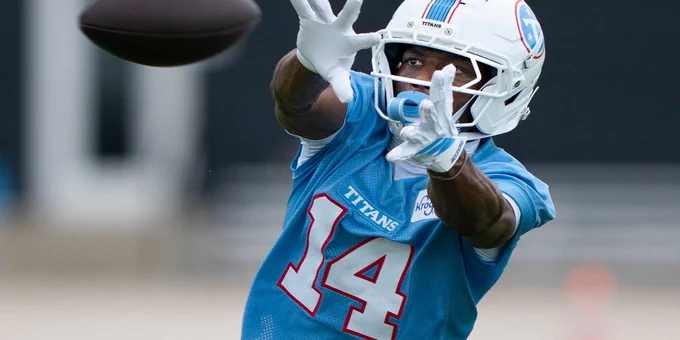 4th overall pick Carnell Tate putting on a clinic at Titans OTAs