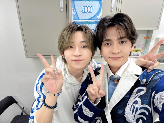 せーや💙

パフォーマンスが大好きなせーや🫶
電話も連絡もたくさんしようね📞
会ったら毎回写真撮る約束、ちゃんと覚えてるよ💙

しかも一番最初に誕生日祝ってくれたんだよね🥹
めっちゃ嬉しかったし、忘れられない🫶

大好きすぎるーー💙