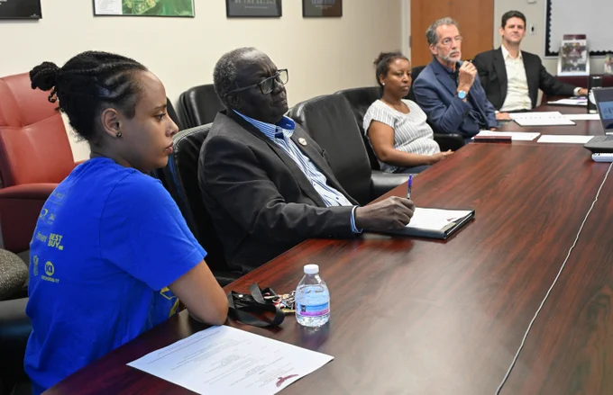 Members of the DSU Delaware Nucleotide Analysis & Data Science (dsDNA) Core Center visit with UMES School of Agricultural and Natural Sciences administration and faculty on the UMES campus.