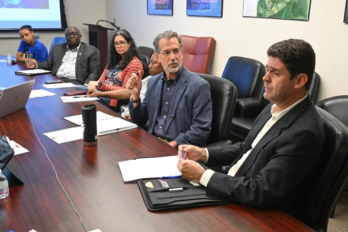 Members of the DSU Delaware Nucleotide Analysis & Data Science (dsDNA) Core Center visit with UMES School of Agricultural and Natural Sciences administration and faculty on the UMES campus.