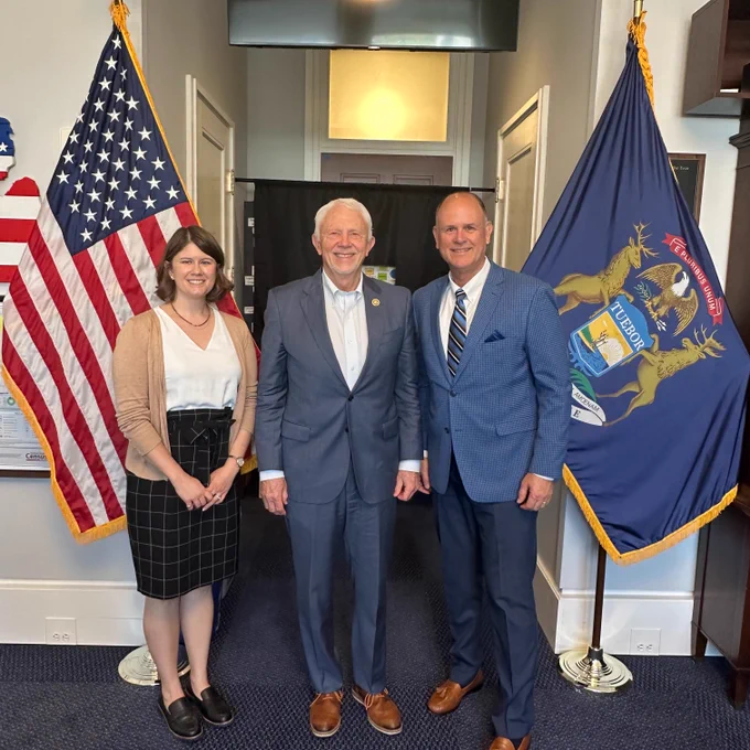 Billerud's Sarah Blanzy and Doug Schwartz with Representative Jack Bergman.