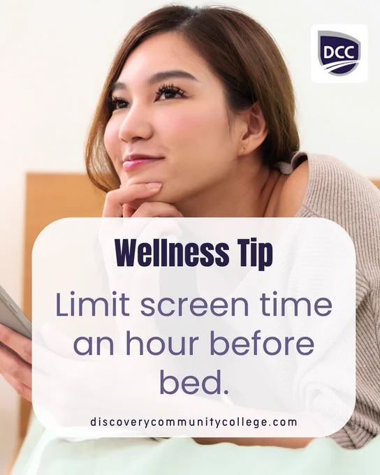 A smiling woman relaxes indoors while holding a phone beside a wellness message encouraging reduced screen time before sleep, displayed with Discovery Community College branding and soft neutral colours.