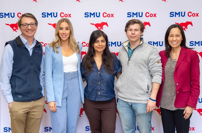 Expert judges evaluate and present awards to full-time MBA students at SMU Cox for the Unbridled Venture Project.