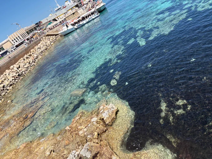 Crystal-clear seas visible in Malta
マルタで見える透き通る海