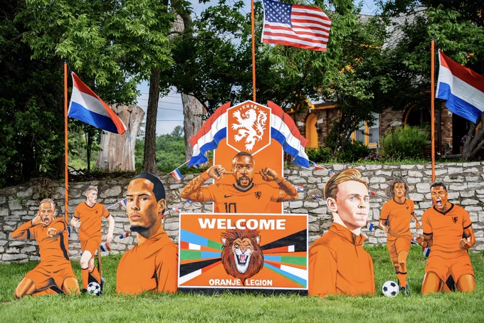 Artwork done in Riverside of Netherlands players