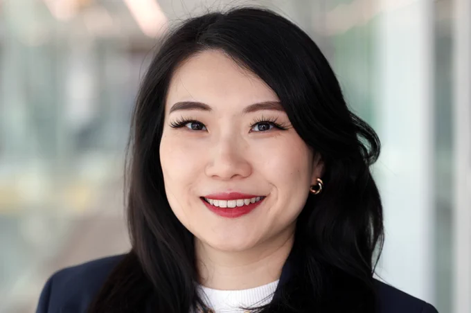Lu Wang headshot