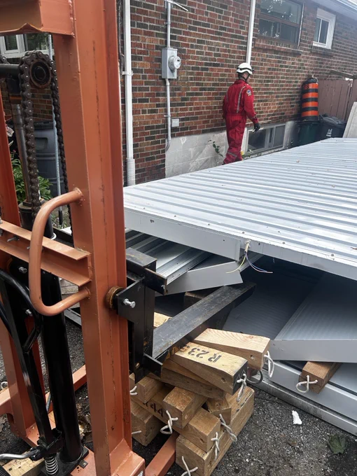 Stabilized machinery and panels.