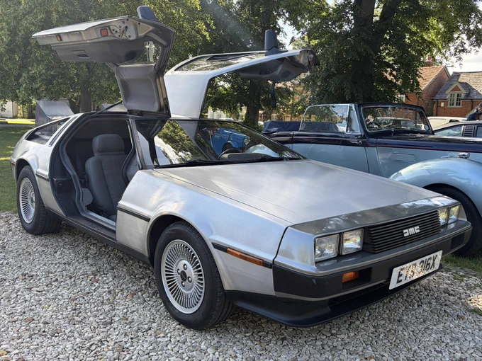 We saw this next year….. #BackToTheFuture #DeLorean #Warborough - http://miniphernalia.co.uk