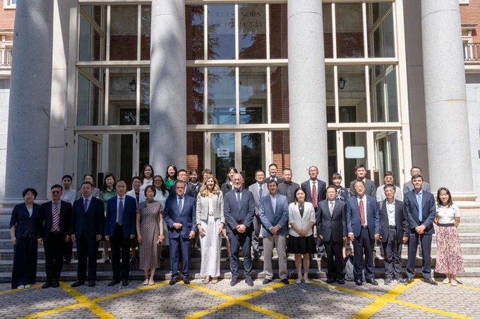 La Complutense recibe una delegación de 26 universidades chinas para profundizar en la puesta en marcha de proyectos conjuntos