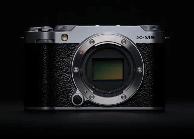 富士フイルム「X-M5」は1年後の今でも買う価値がある？約800ドルの小型APS-C機を再評価
