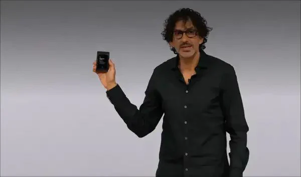 The Solara badge device (image Microsoft)