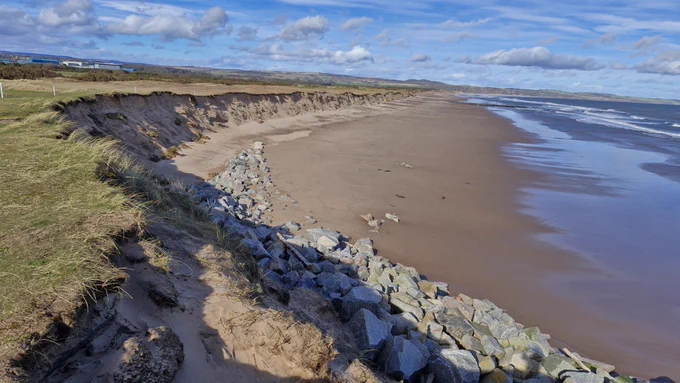 Photo showing the coastal erosion next to Montrose Golf Links