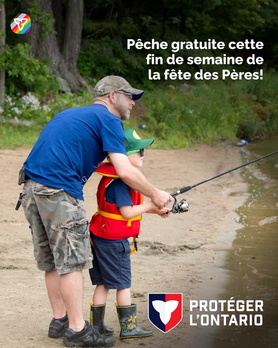 Un adulte apprend à pêcher à un enfant sur une plage. Le texte dit : « Pêche gratuite cette fin de semaine de la fête des Pères! »