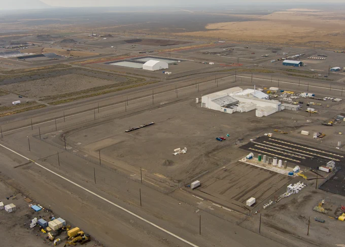 Aerial view of the Idaho Nuclear Technology and Engineering Center where the Idaho Cleanup Project is scheduled to construct a staging facility to store overpacked used nuclear fuel.