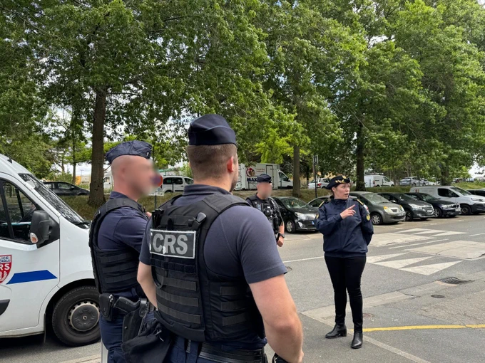 Échanges avec les policiers