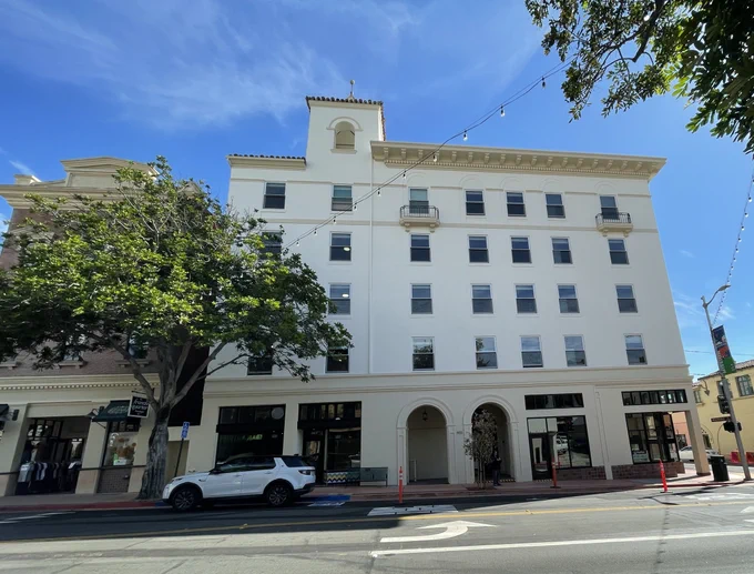 Photo of the Anderson Hotel in San Luis Obispo