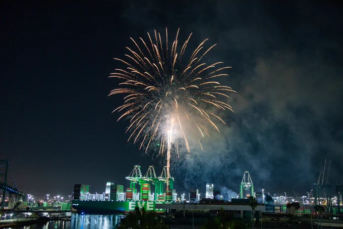 Fireworks show at the Port of Los Angeles 