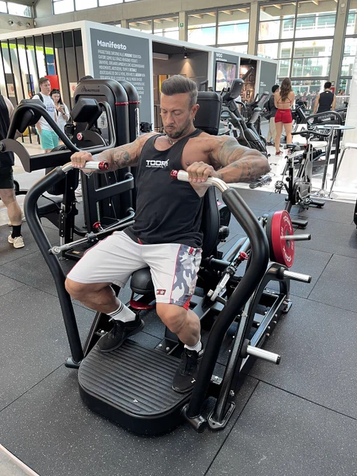 Rimini Wellness 2026 brought the energy. 🇮🇹

From team moments to hands-on demos, it was incredible to see fitness professionals, operators, and enthusiasts connecting with the Core Health & Fitness portfolio in Italy.

A big thank you to our partners at Garlando S.p.A. for helping bring the experience to life with passion, expertise, and an incredible team on the ground.

📸 Special thanks to Ian Gove for sharing these moments from Rimini.

Grazie, Rimini. Until next time.

#RiminiWellness #CoreHealthAndFitness #FitnessIndustry #CommercialFitness #GymEquipment #FitnessCommunity #Garlando
