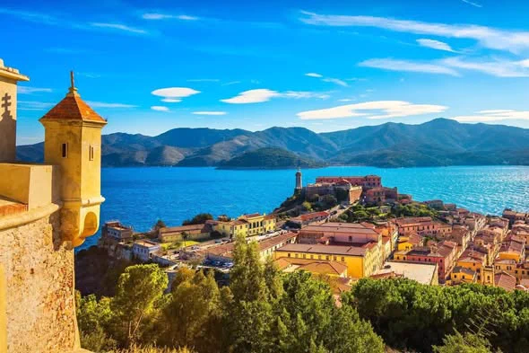 2nts Athens Stay & 7nts Greek & The Med Cruise
Departing 1st Oct 2026 
From £769.00 pp
Flights Included from Stansted
2-night Pre-Cruise Hotel Athens
7-night full-board cruise aboard Sun Princess  
Cruise:
Athens, Piraeus, Bar, Corfu, Sicily, Messina, Naples, Barcelona
Discover ancient wonders, breathtaking coastlines, charming Mediterranean ports, and world-famous cuisine—all in one unforgettable holiday.
Message from further details!
#GreekCruise #MediterraneanCruise #AthensHoliday #SunPrincess #CruiseDeals