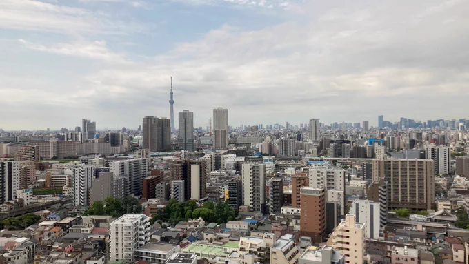 2026/06/11(木)9:06 東京都足立区 北千住空の画像 スカイツリー撮影