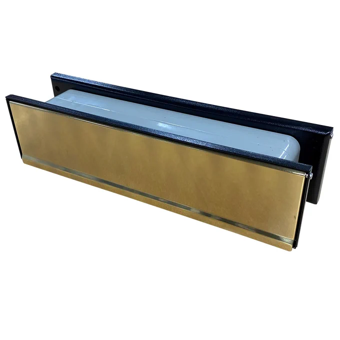 Supplied with internal/external flap and aperture liner