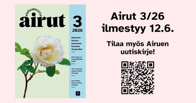 Airut 3/26 kansi, jossa juhannusruusun oksa. Lisäksi uutiskirjeen tilausta varten QR-koodi.