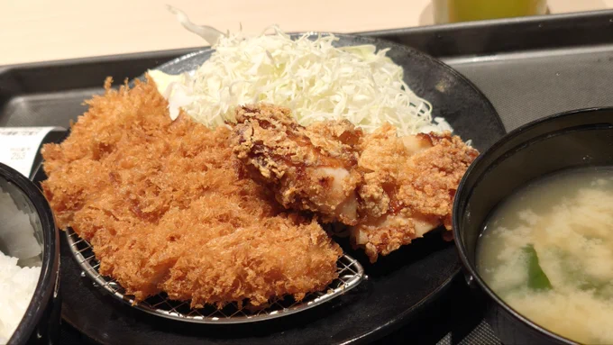 松のや
ロースカツ&大判唐揚げ