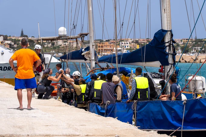 Tess Barthes/SOS MEDITERRANEE